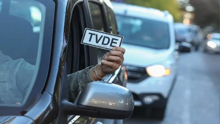 A Câmara do Porto avalia a possibilidade de restringir o acesso de TVDE ao Terminal Intermodal de Campanhã.